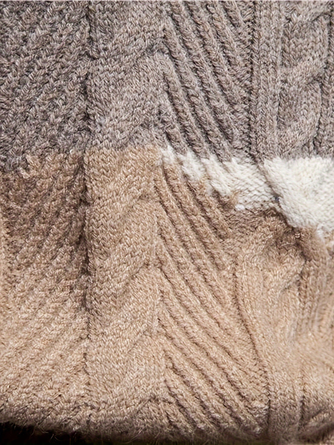 Simon | Textured Colour-Block Jumper