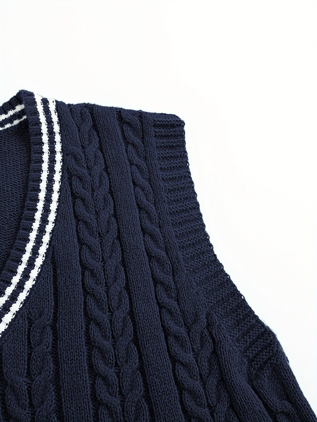 Gideon | Cable-Knit V-Neck Jumper Vest
