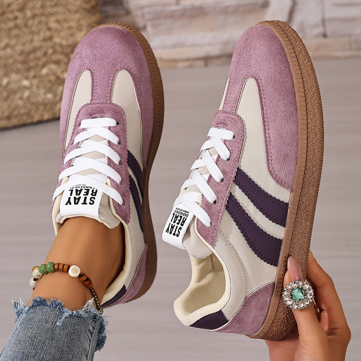 Lena | Classic Lace-Up Sneakers
