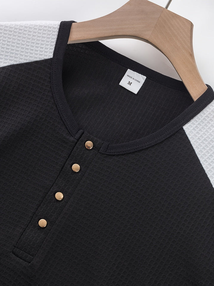 Curtis | Textured Long-Sleeve Henley