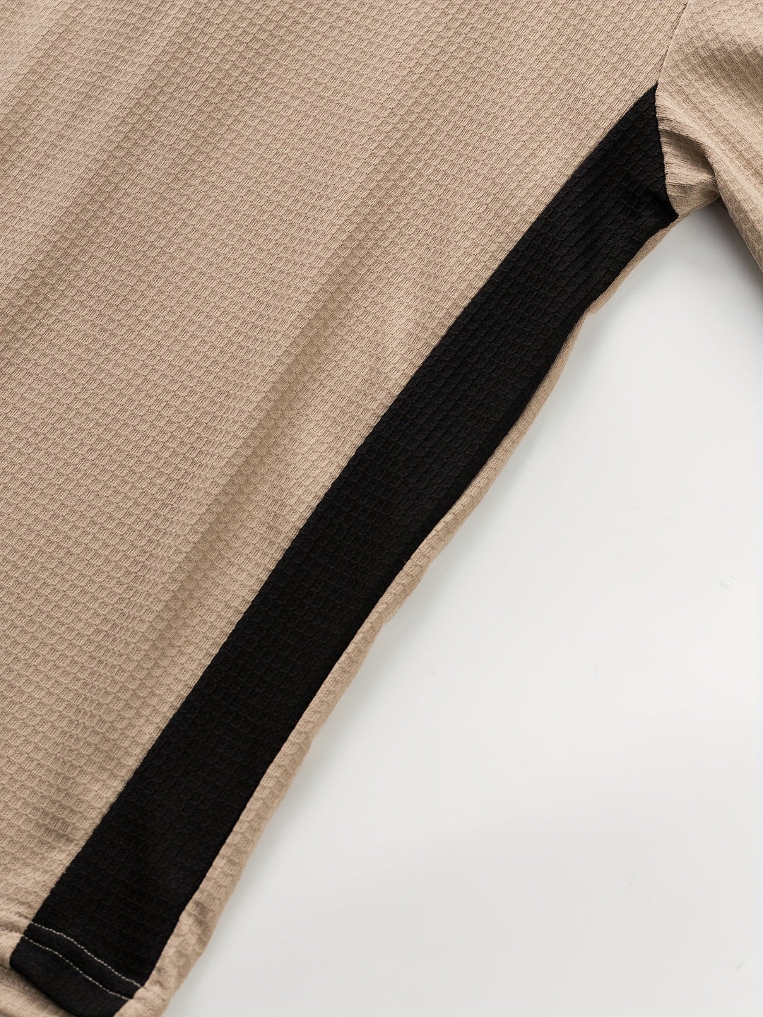 Curtis | Textured Long-Sleeve Henley