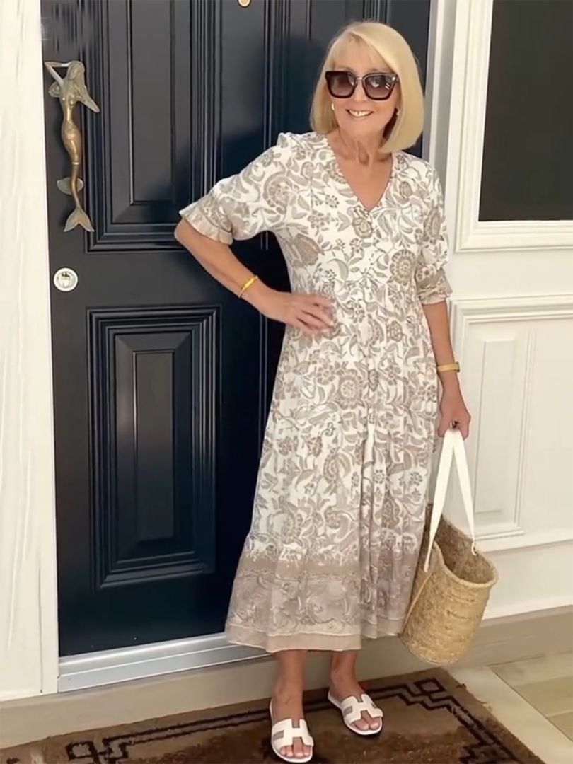 Rosalie | Graceful V-Neck Floral Dress