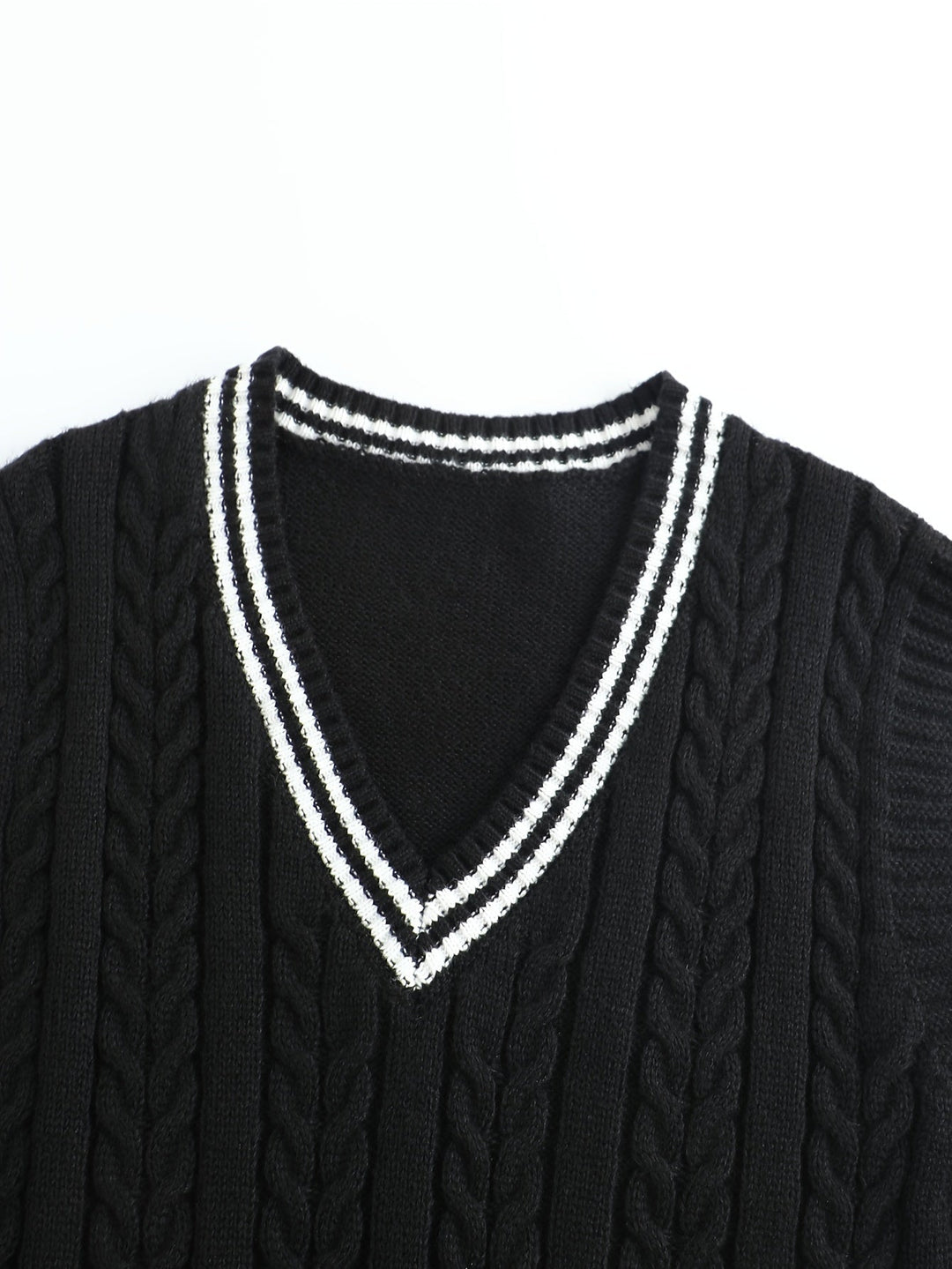 Gideon | Cable-Knit V-Neck Jumper Vest