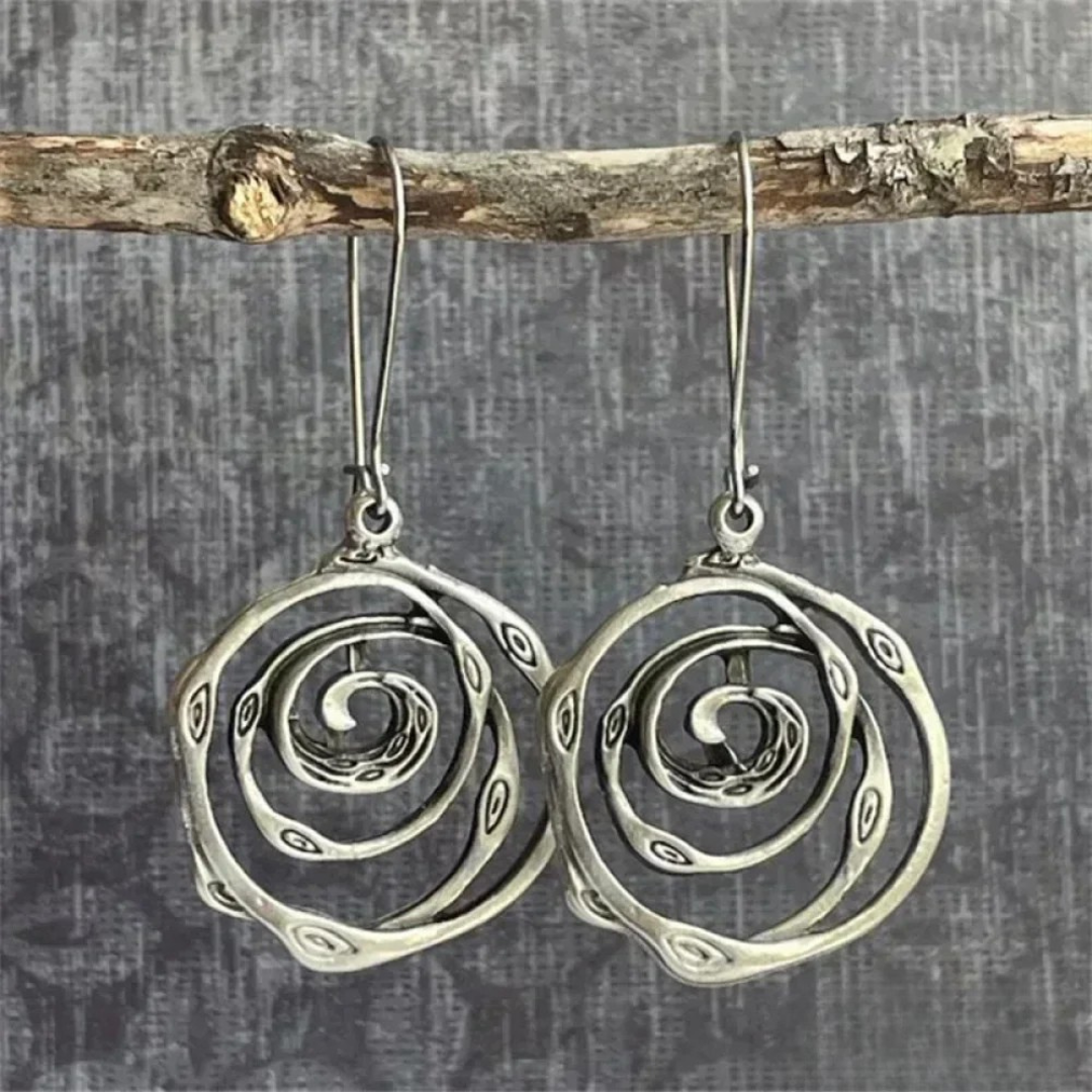 Mindy | Elegant Twisted Silver Earrings