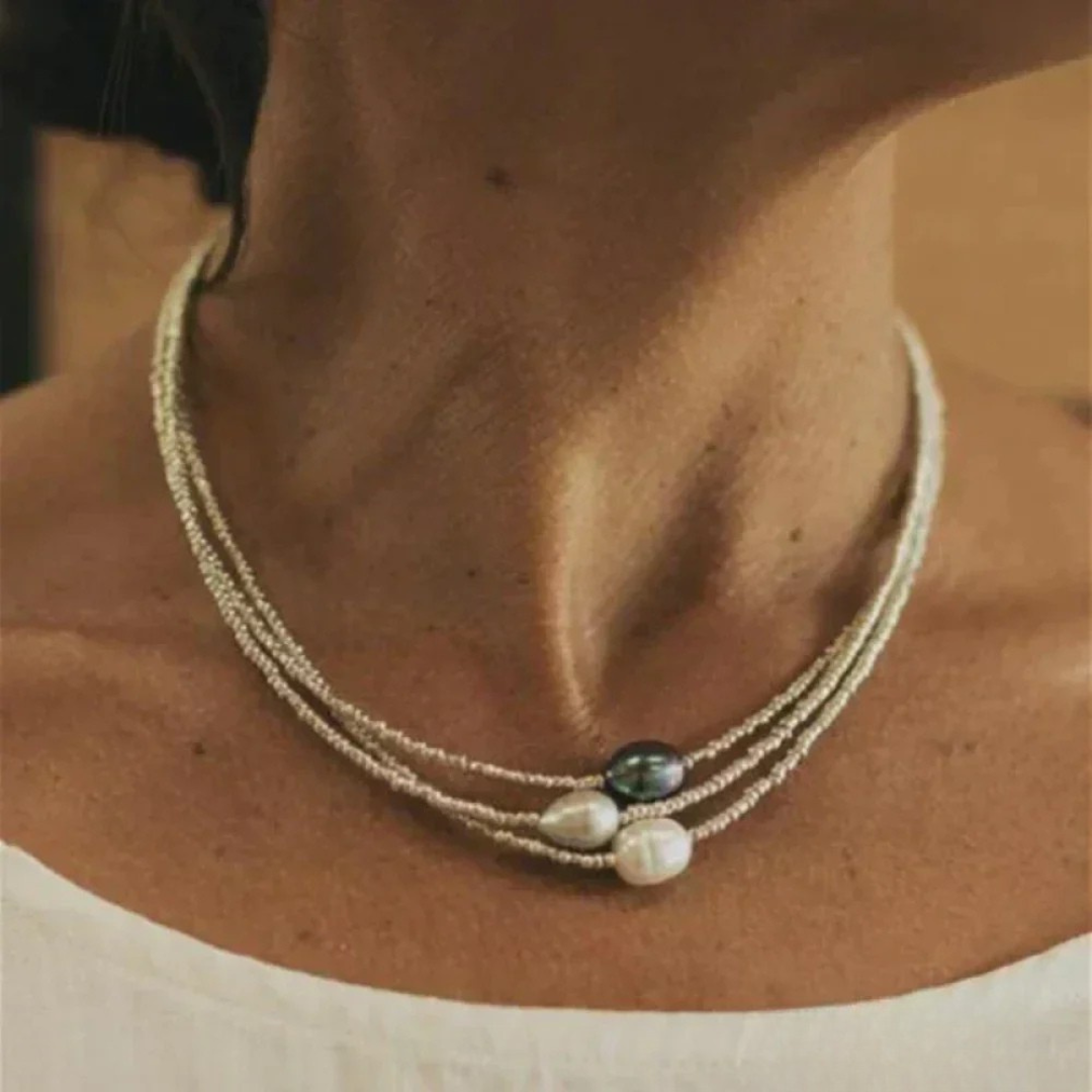 Deanna | Elegant Vintage Pearl Necklace