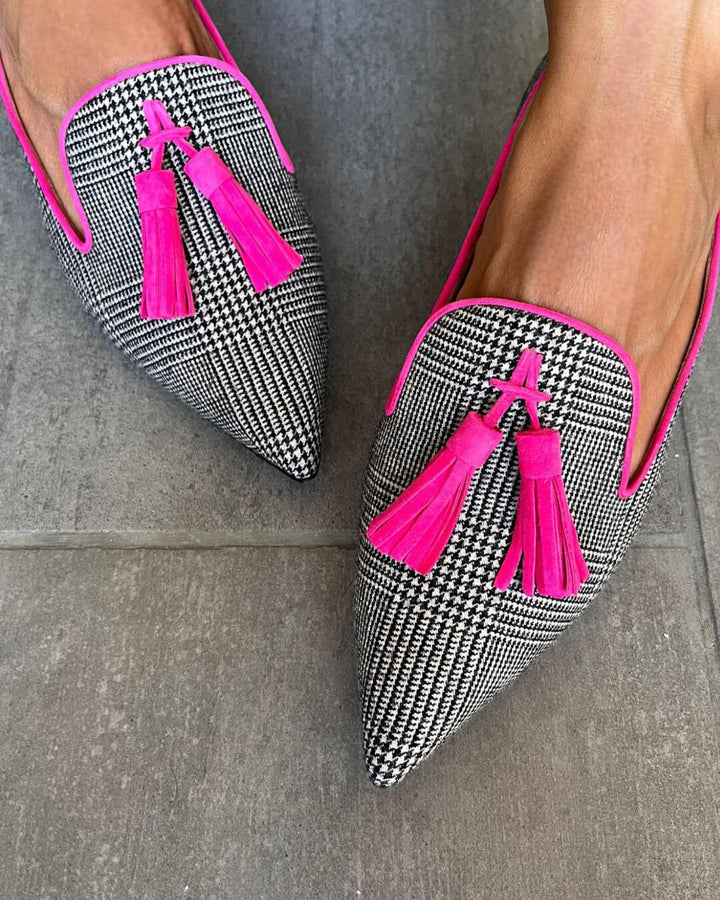 Nettie | Elegant Fluo Fringes Pointed Loafers
