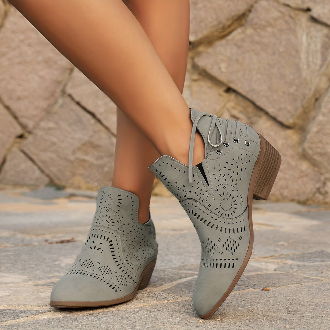 Delia | Cutout Detail Ankle Boots
