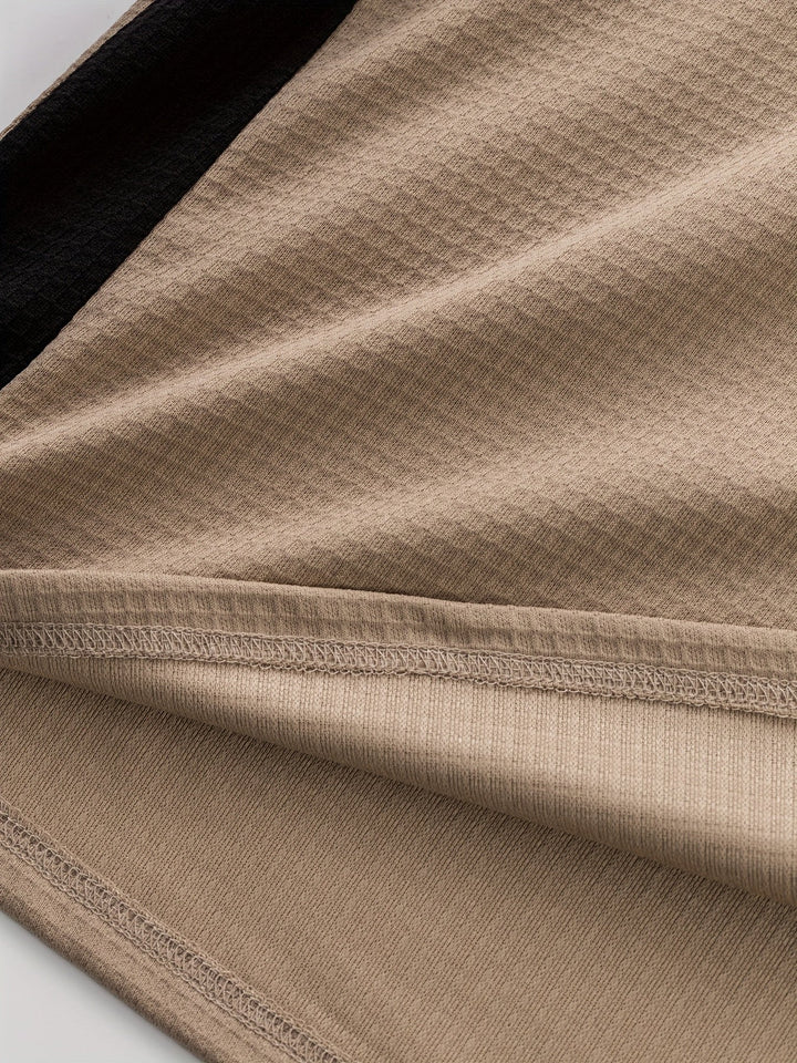 Curtis | Textured Long-Sleeve Henley