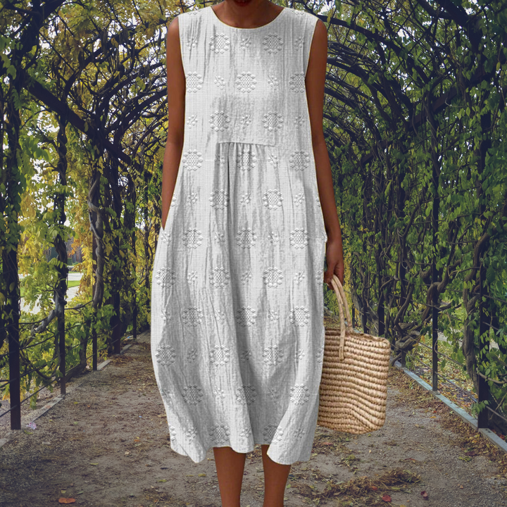 Ruby | Elegant Sleeveless Pocket Dress