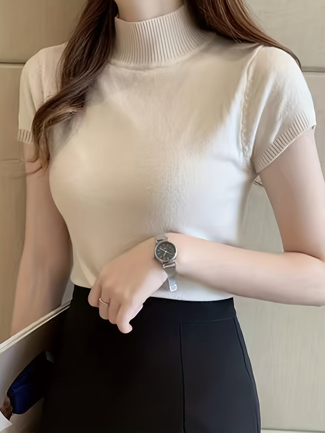Della | Refined Mock-Neck Top
