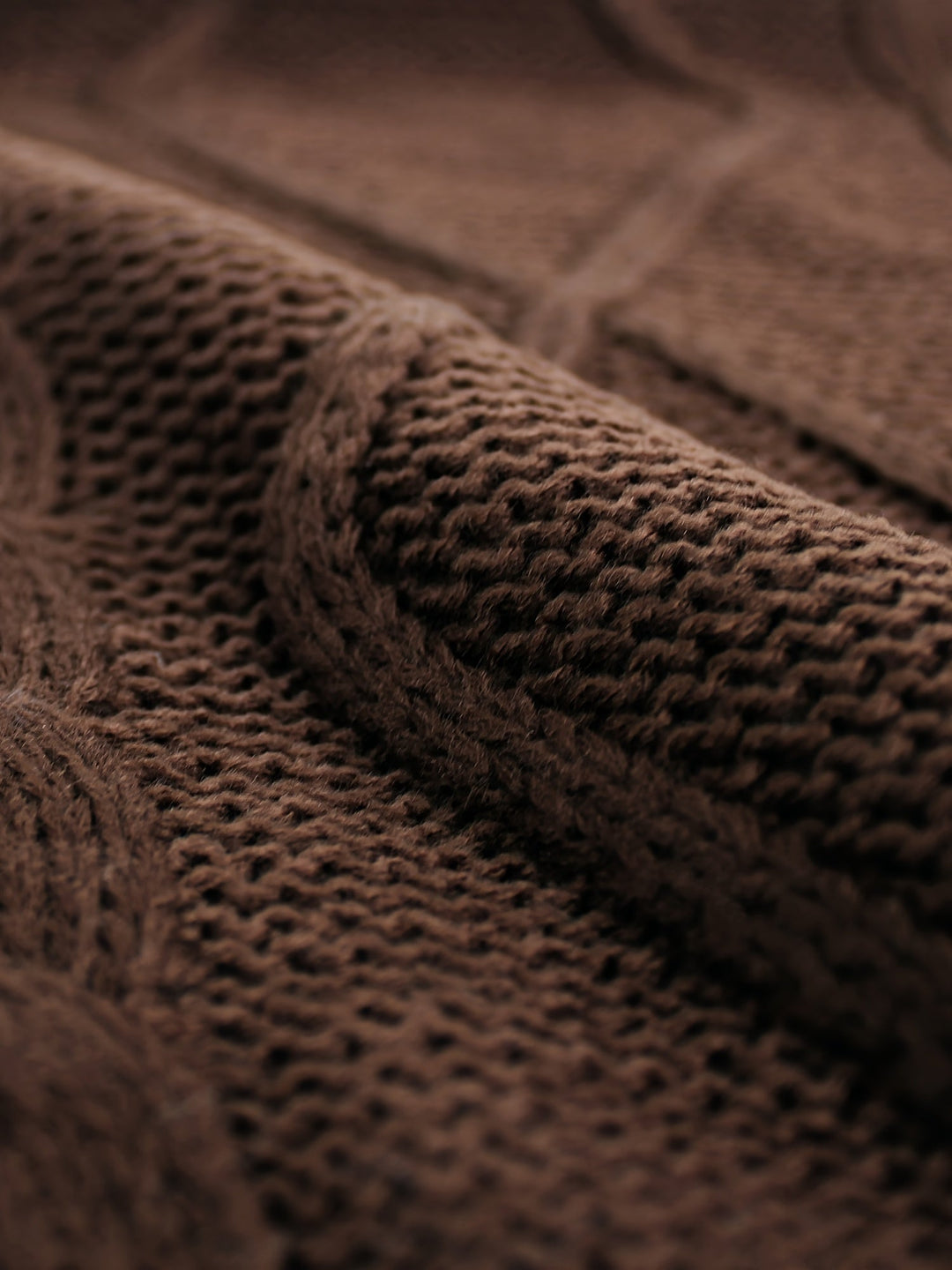 Cora | Cozy Cable-Knit V-Neck Jumper Vest