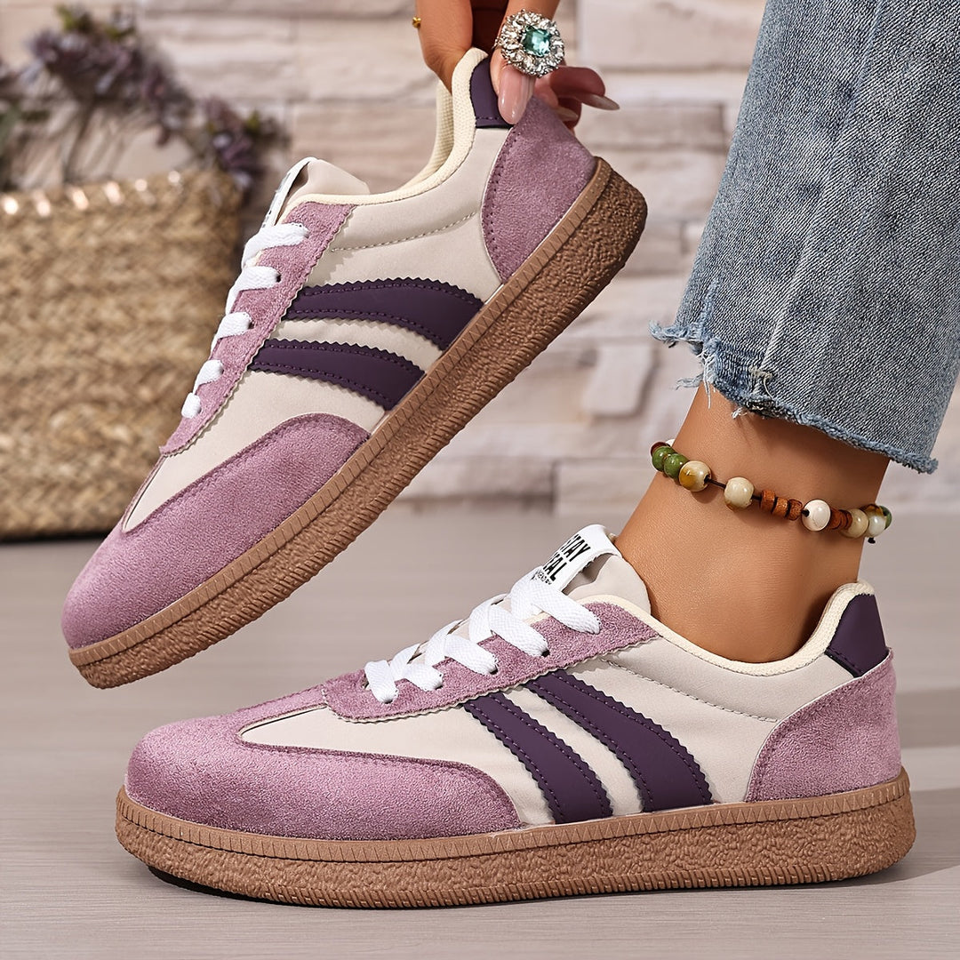 Lena | Classic Lace-Up Sneakers