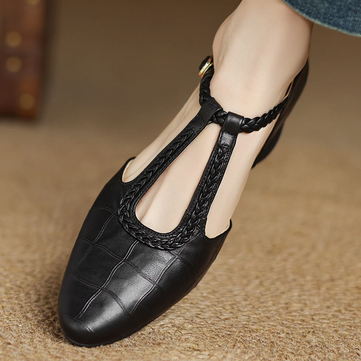 Danielle | Classic Strap Shoes