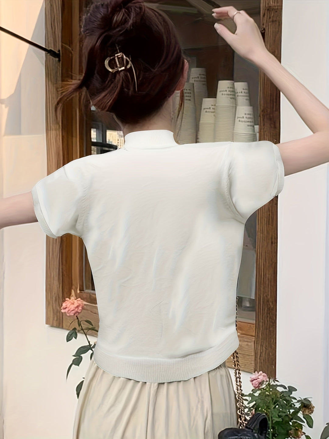 Della | Refined Mock-Neck Top