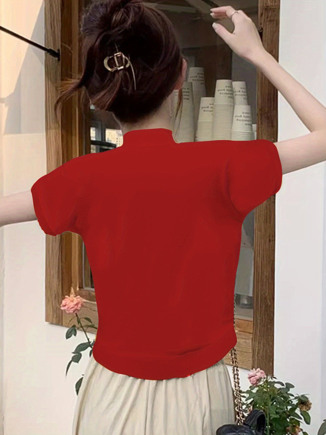 Della | Refined Mock-Neck Top