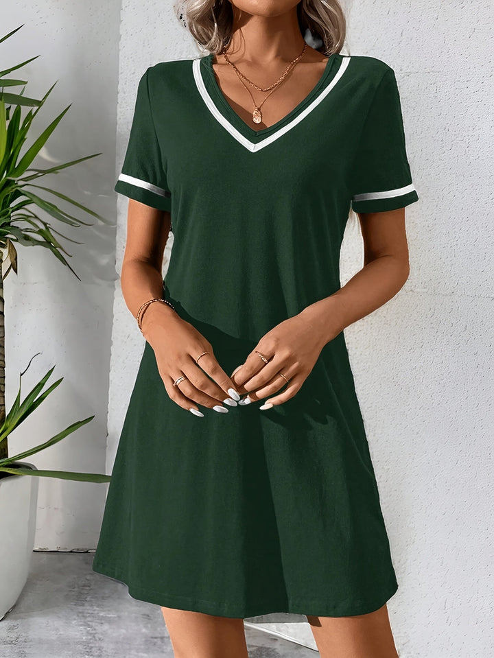 Corinne | V-Neck colour-Block Shift Dress