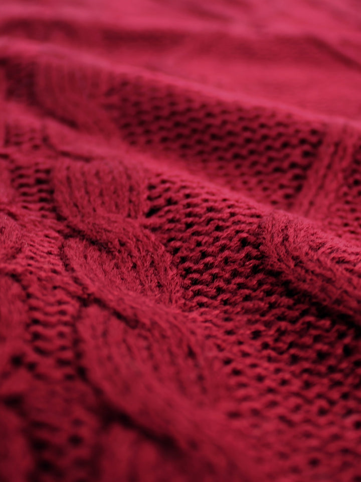 Cora | Cozy Cable-Knit V-Neck Jumper Vest