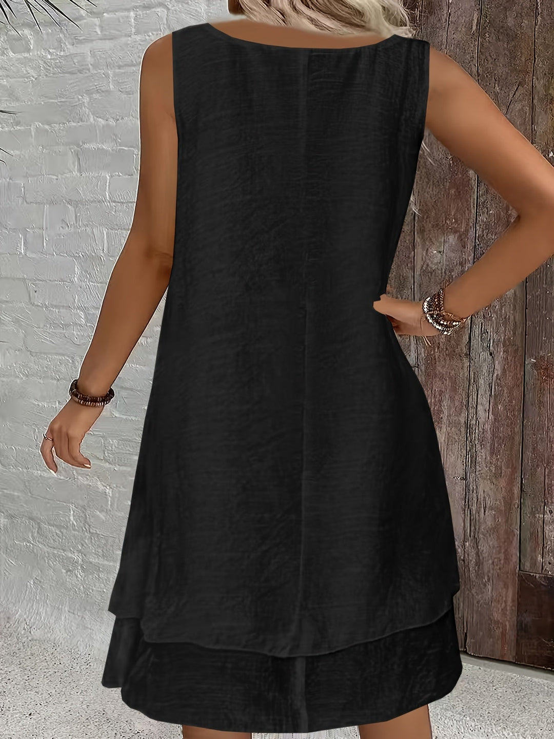 Elise | Flowing Sleeveless Summer Dress