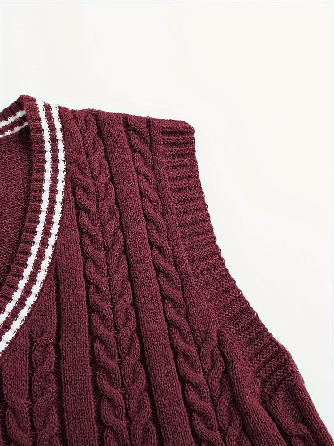 Gideon | Cable-Knit V-Neck Jumper Vest