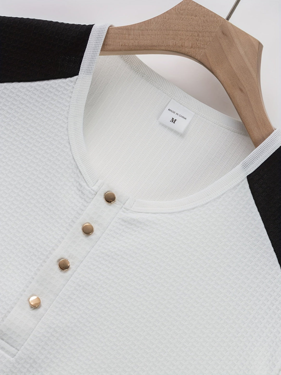 Curtis | Textured Long-Sleeve Henley