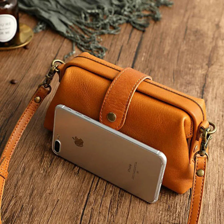 Charlotte | Classic Minimalist Shoulder bag