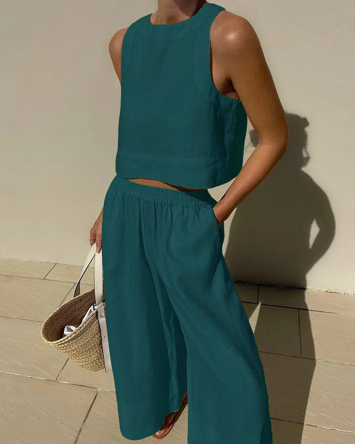 Karina | Casual Sleeveless Capri Trousers Set