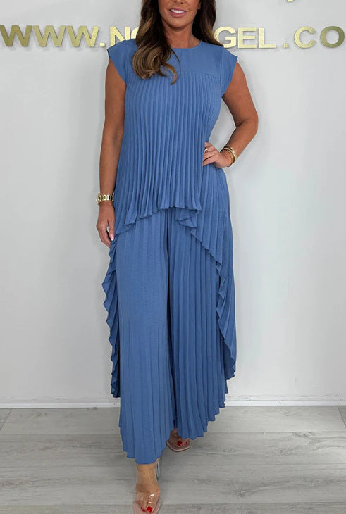 Aveline | Sophisticated Short Sleeve Wide Set