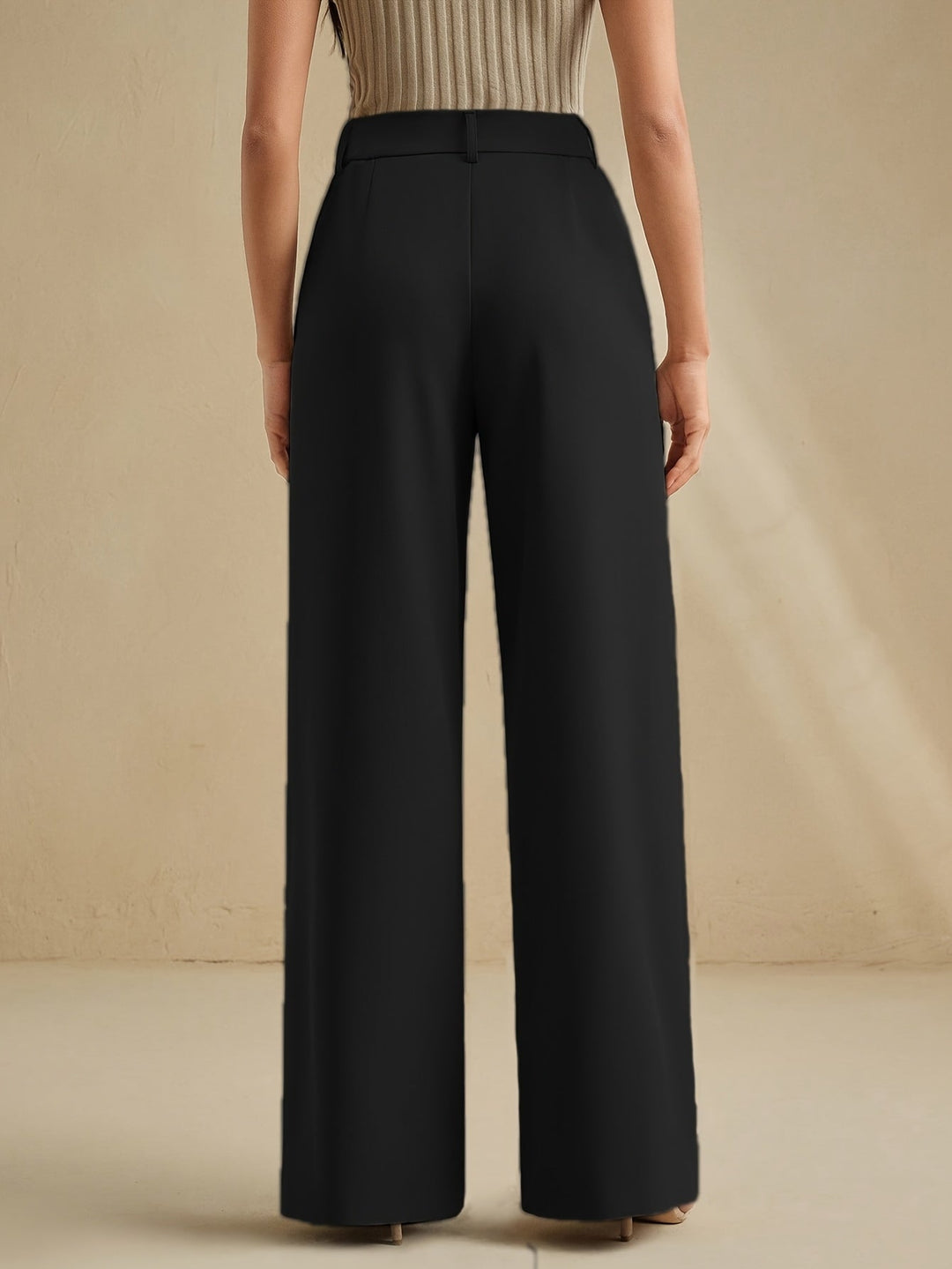 Marlowe | Pleated Wide-Leg Trousers