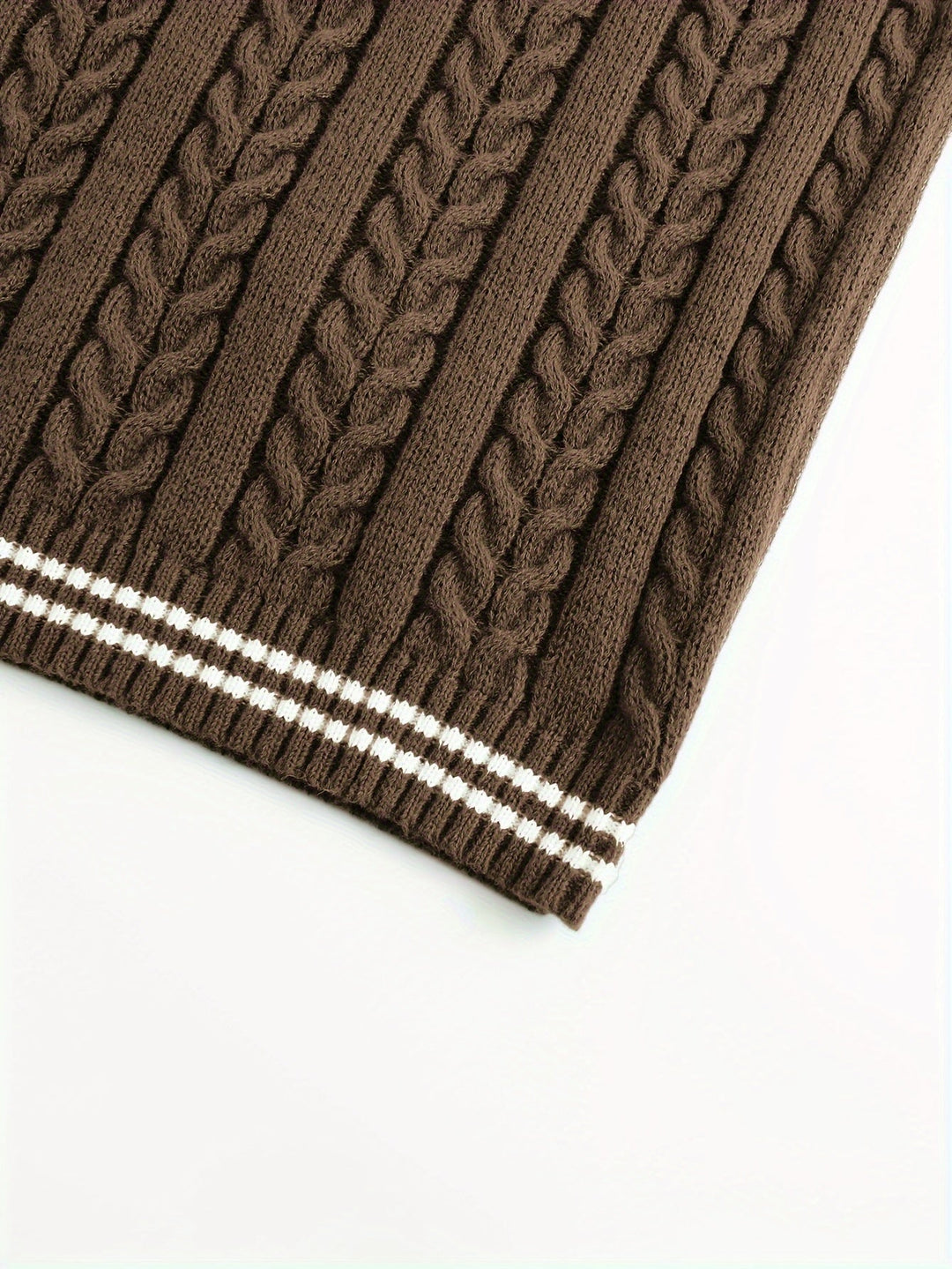 Gideon | Cable-Knit V-Neck Jumper Vest