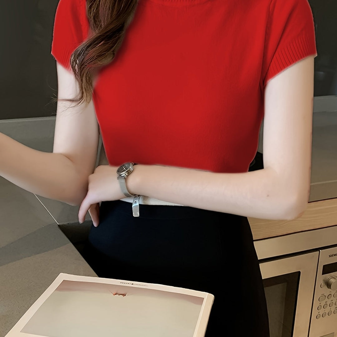 Della | Refined Mock-Neck Top