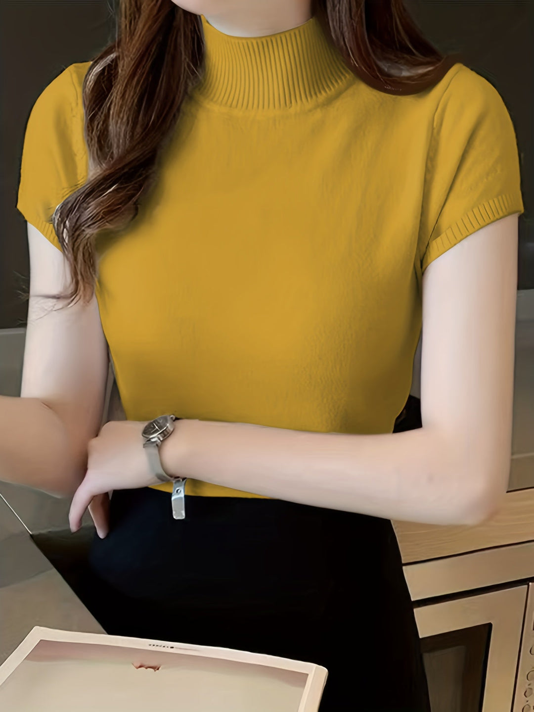 Della | Refined Mock-Neck Top