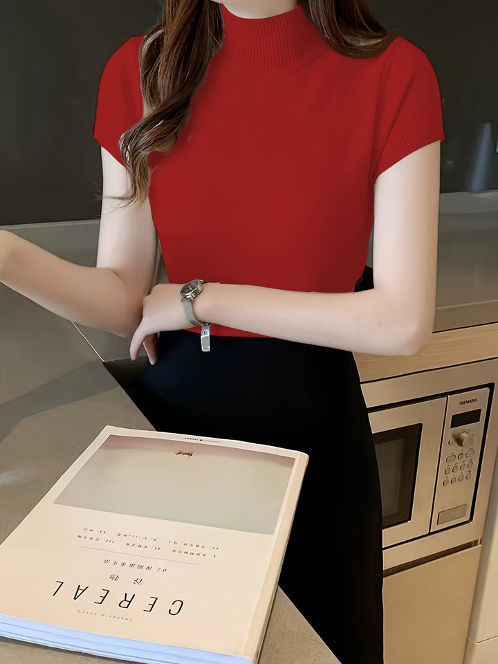 Della | Refined Mock-Neck Top