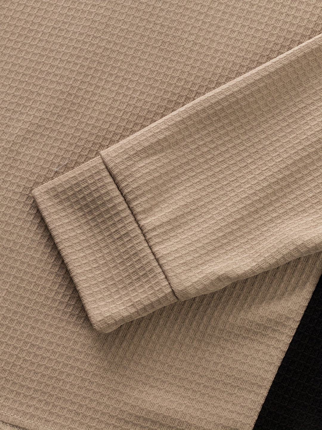 Curtis | Textured Long-Sleeve Henley