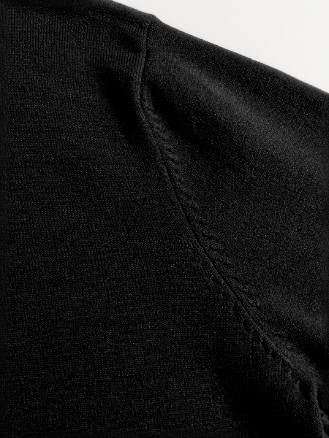 Everett | Refined High-Neck Jumper