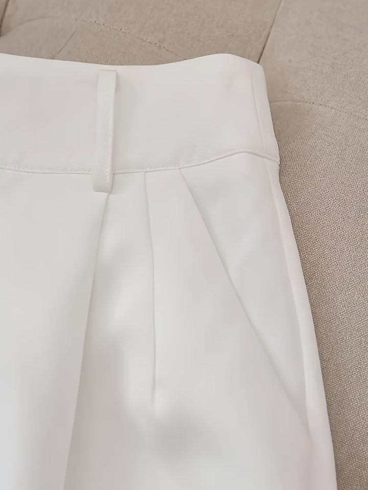 Blythe | Tailored High-Waist Shorts with Belt