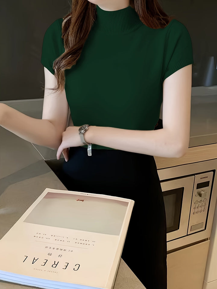 Della | Refined Mock-Neck Top