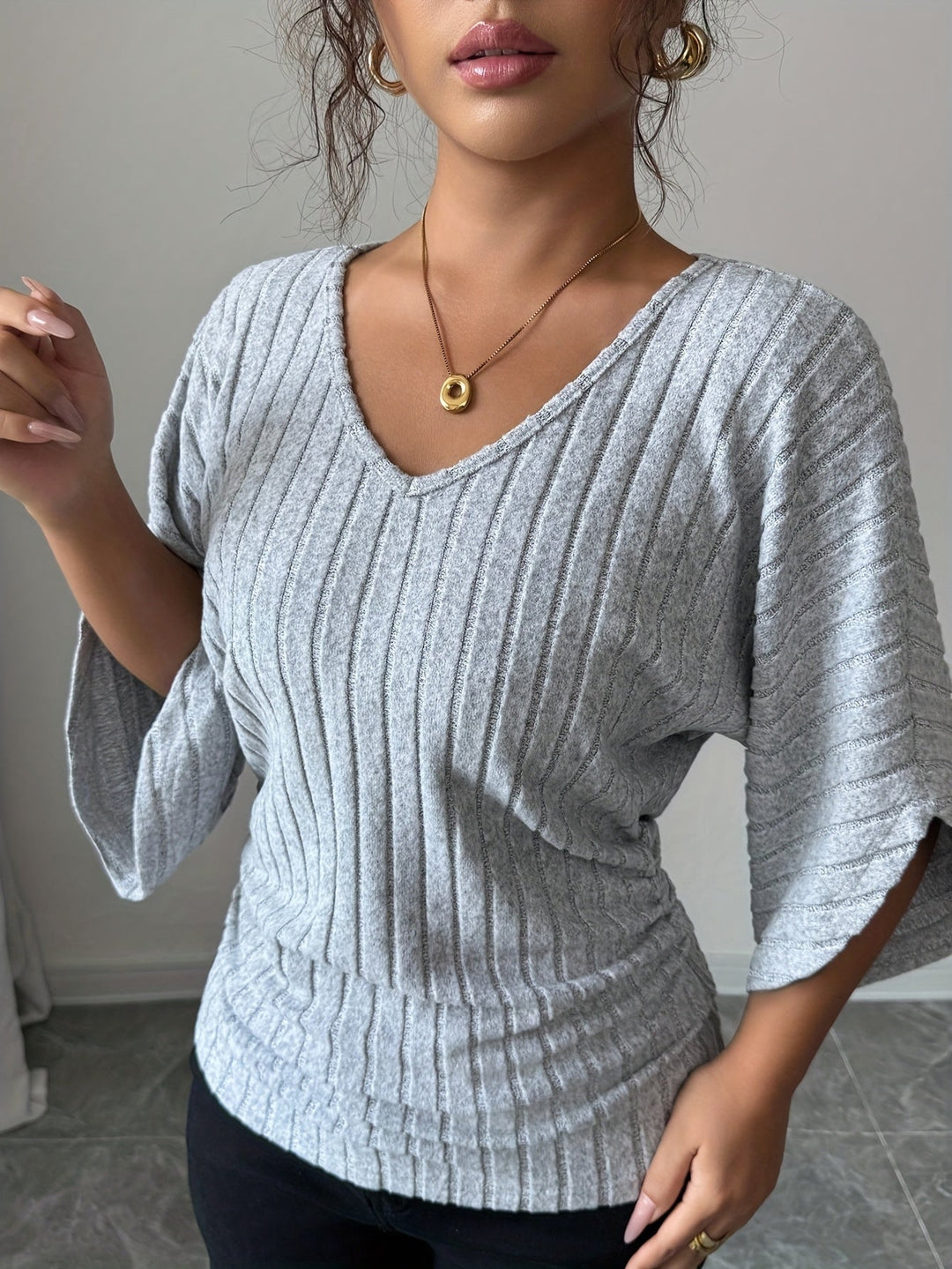 Marianne | Relaxed V-Neck Top