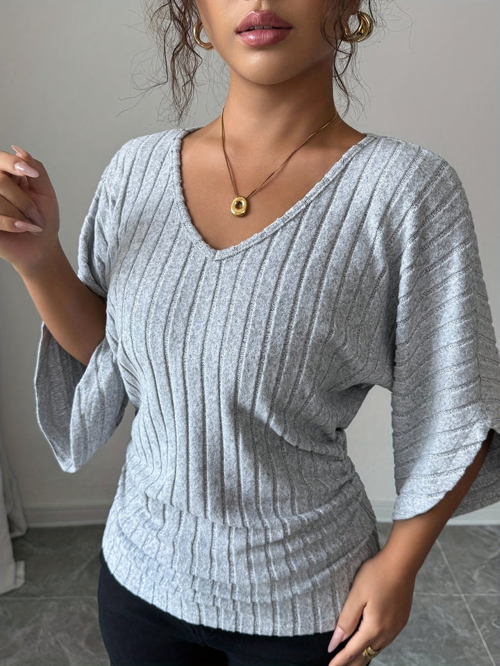 Marianne | Relaxed V-Neck Top