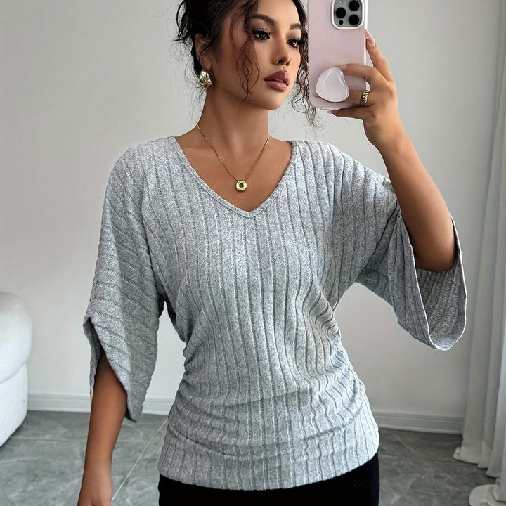 Marianne | Relaxed V-Neck Top