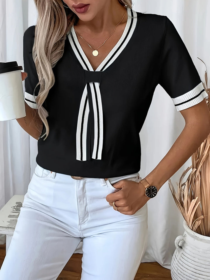 Daphne | V-Neck Short-Sleeve Pullover