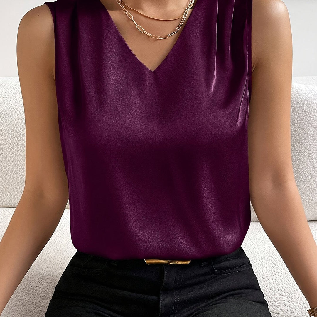 Elsie | Elegant Sleeveless V-Neck Top