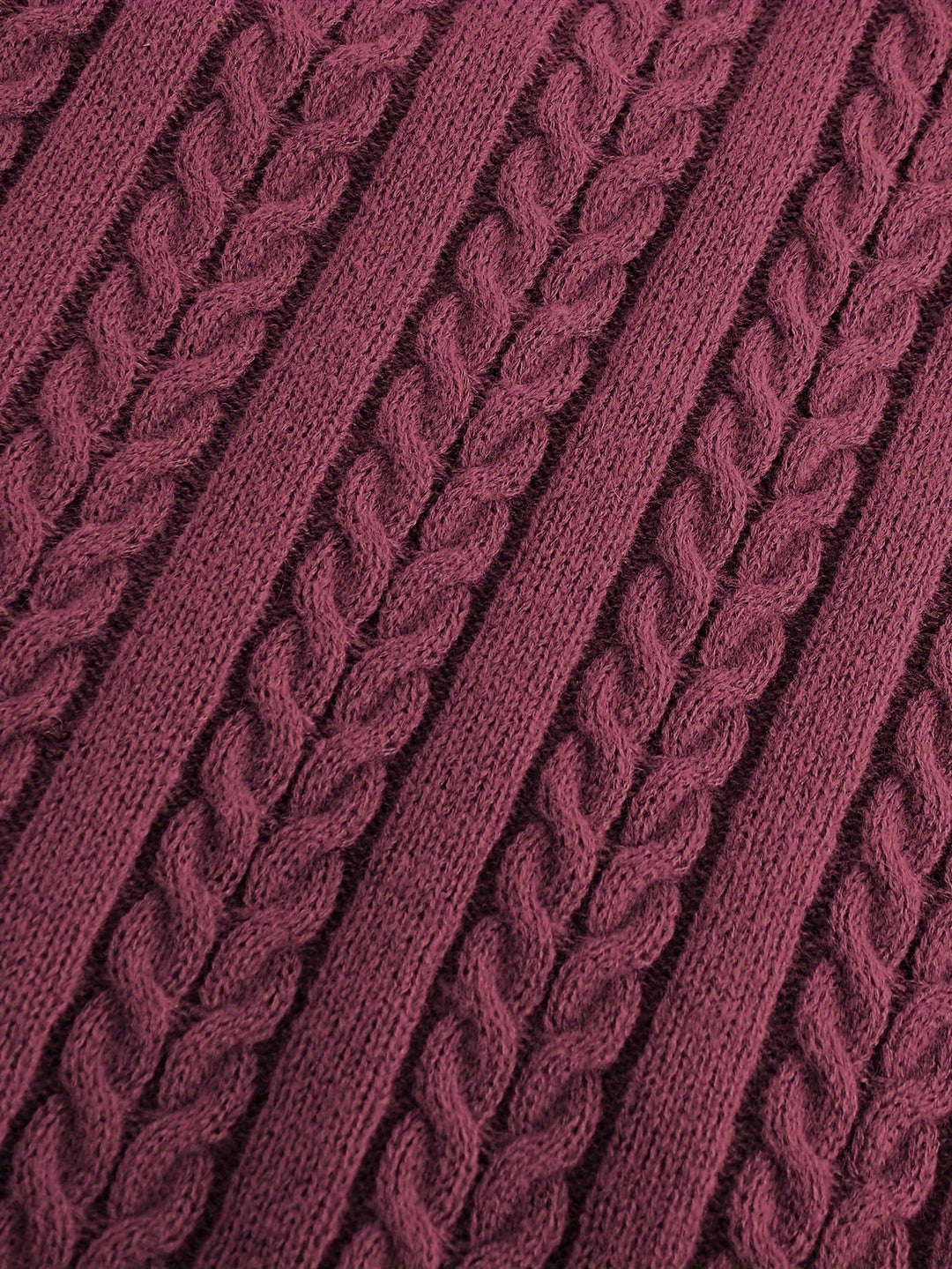 Gideon | Cable-Knit V-Neck Jumper Vest