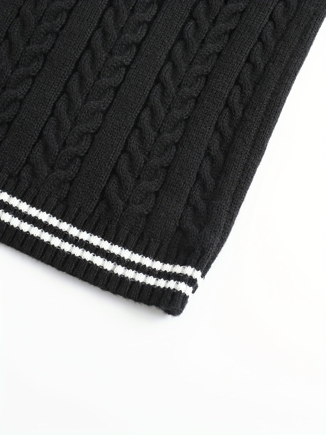 Gideon | Cable-Knit V-Neck Jumper Vest