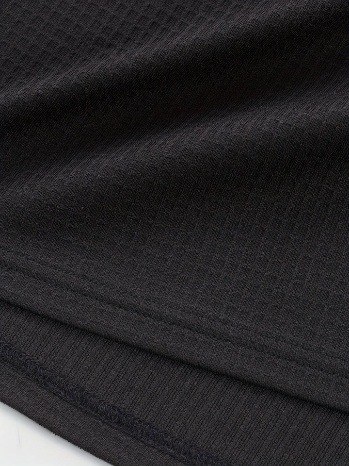 Curtis | Textured Long-Sleeve Henley